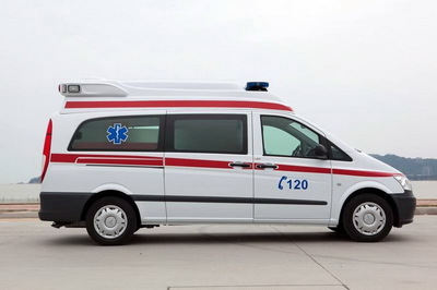 120救護(hù)車(chē)出租 緊急醫(yī)療運(yùn)輸服務(wù)解析與現(xiàn)狀探討